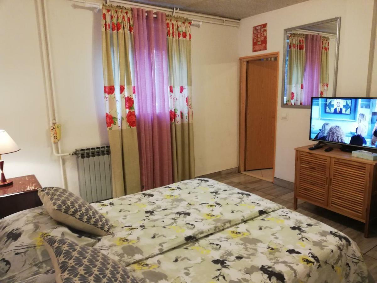 Apartman Teuta Zagreb Eksteriør billede